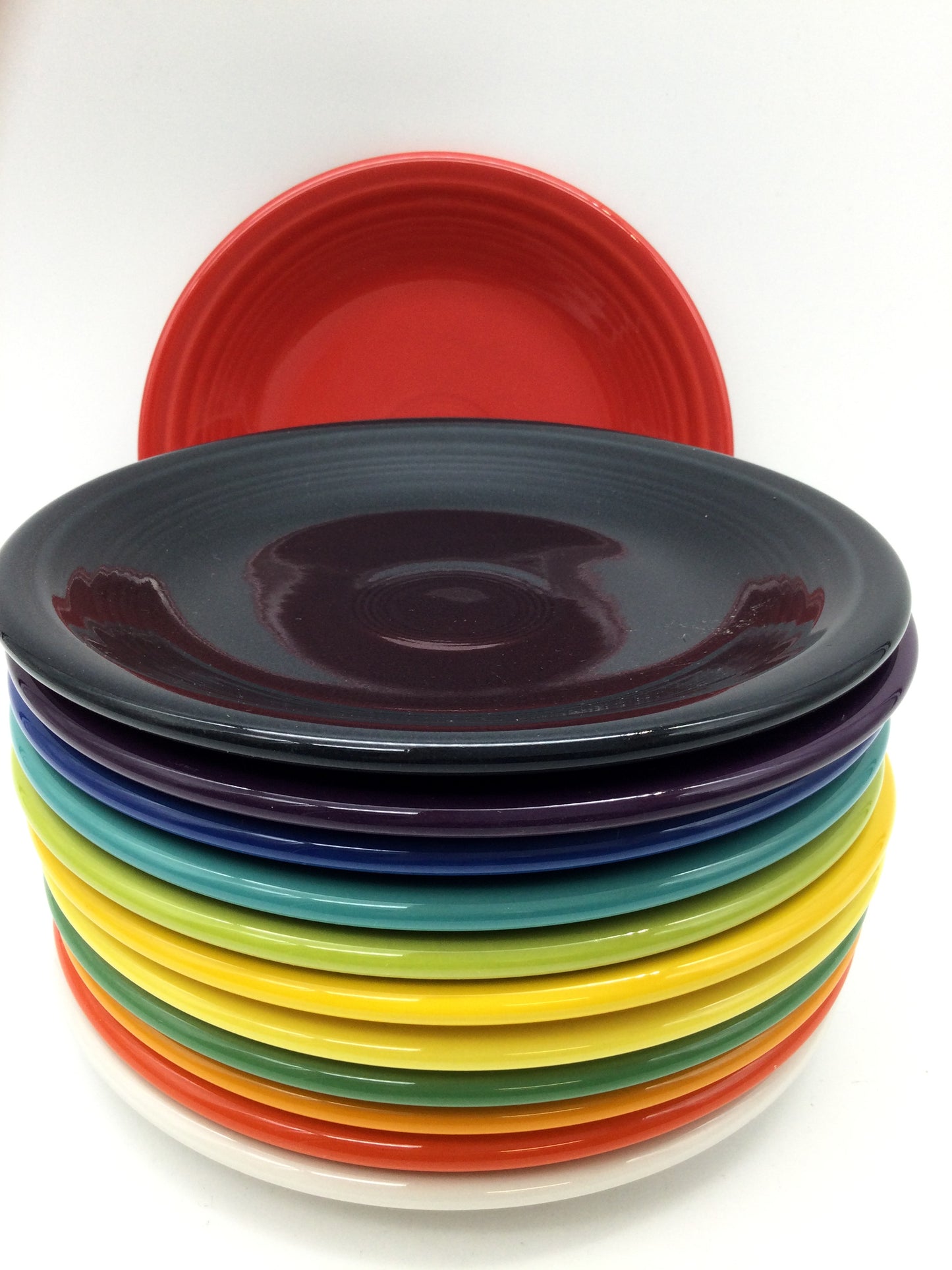FIESTA Classic Rim luncheon Plates