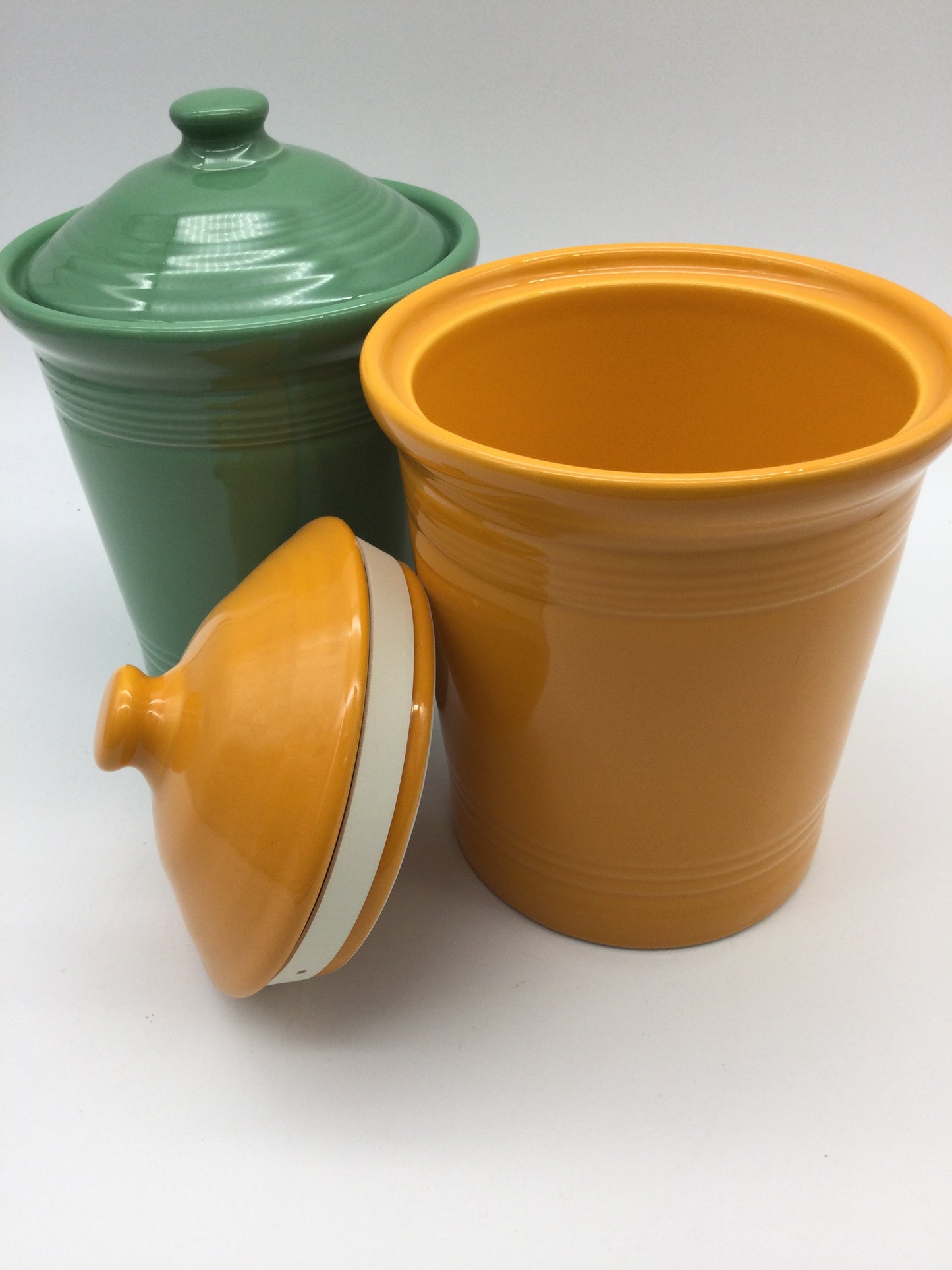 FIESTA Medium Canister - 2 Qt